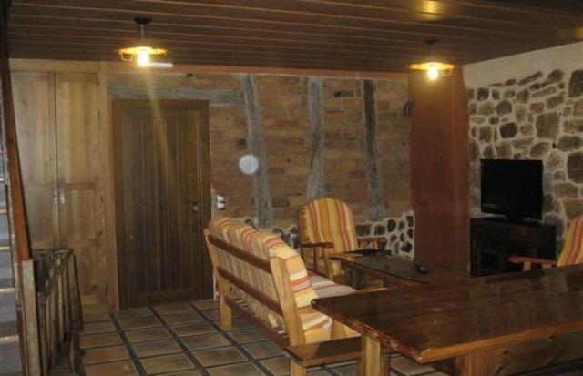 La Boteria Guest House Salas De Los Infantes Luaran gambar